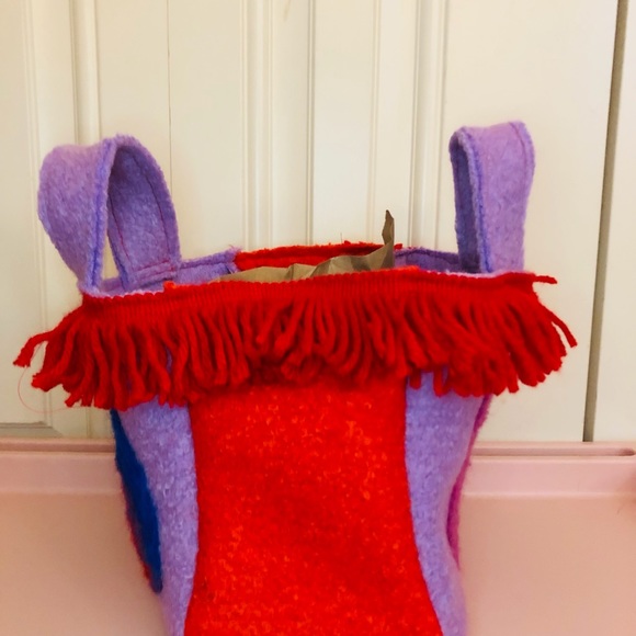 Handmade wool felted handbags for youths - Picture 4 of 4